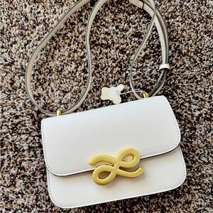 AUTHENTIC HOUSE OF LITTLE BUNNY
TIMELESS 18 PU LEATHER